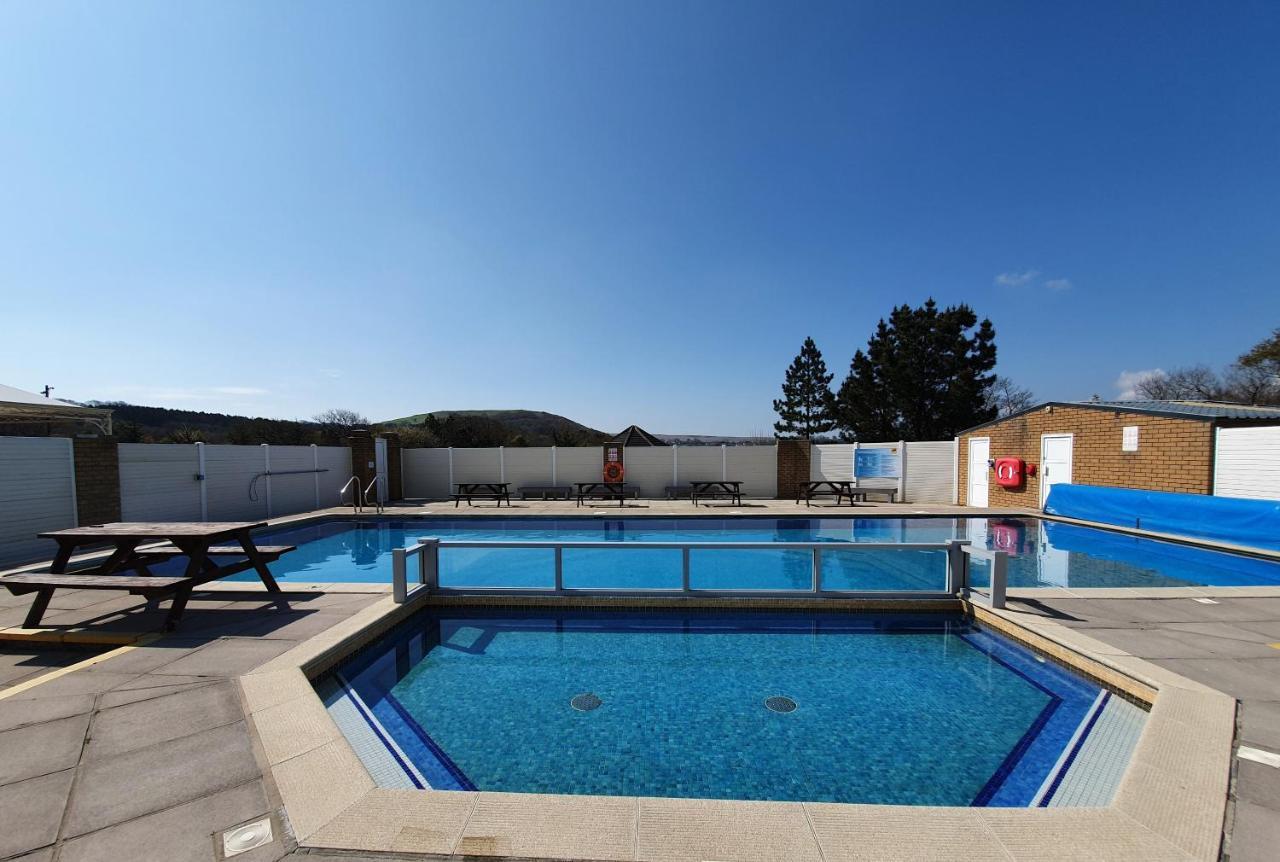 Llanrhidian Holiday Park Llanmorlais 외부 사진